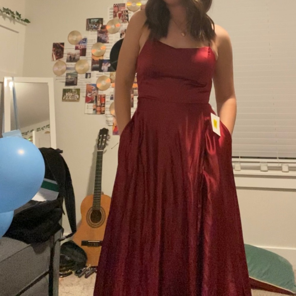 Silk wine red prom dress! never work with tags! size 3/4 but adjustable.